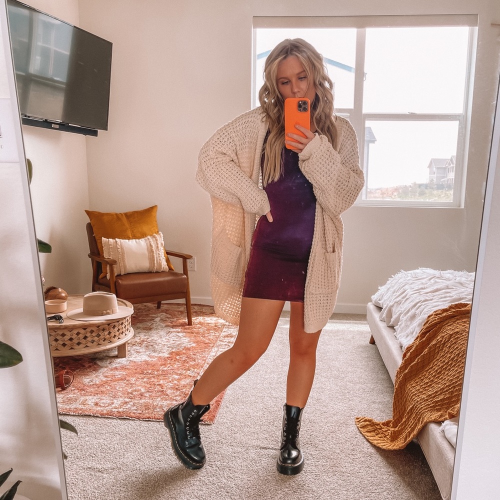 Maroon long sleeve mini dress